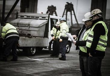 Mitarbeiter auf der Baustelle